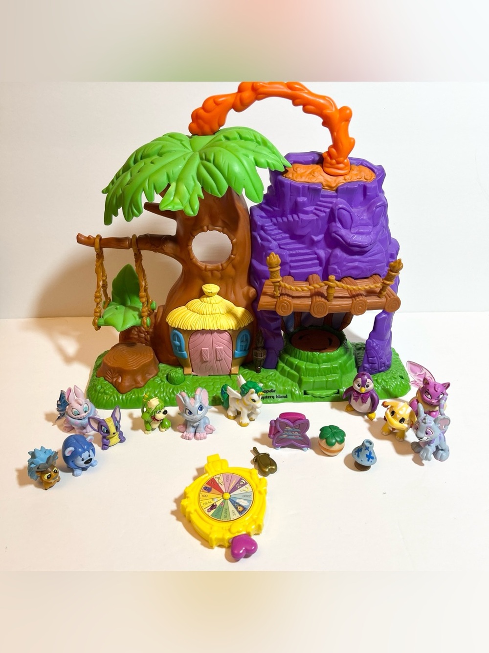 Vintage Neopets Mystery Island Playset Lot Jakks Pacific Micro Figures Wheel
